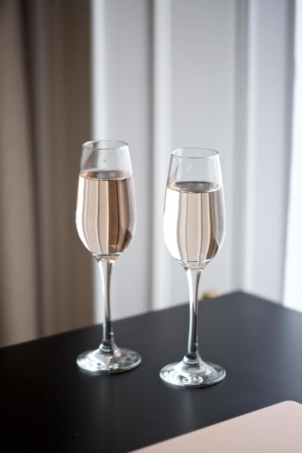 Avari - Winchester Collection * Londra